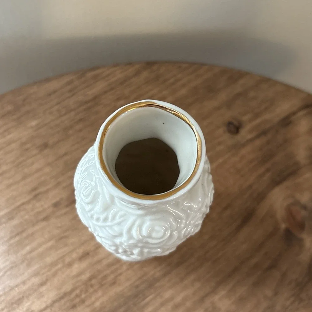 Vintage Bud Vase Porcelain Rose Embossed Gold Rim‎ International Silver Co